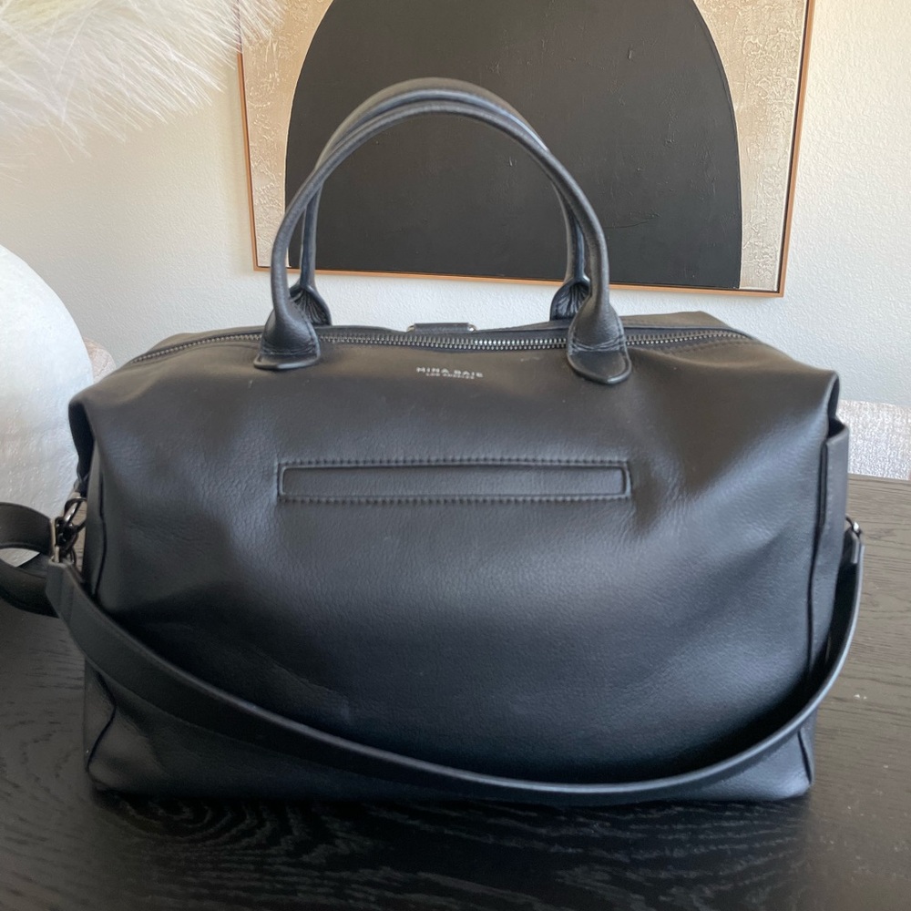 ❣️SOLD❣️ Mina Baie Emmy Midi Diaper Bag Vegan Leather Gunmetal Hardware